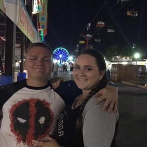 Meet your Posher, Alex